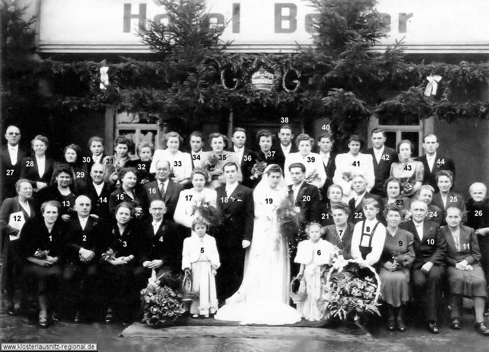 Hochzeitsbild der Eheleute Gertraud und Georg Beyer am 05. 01. 1952.