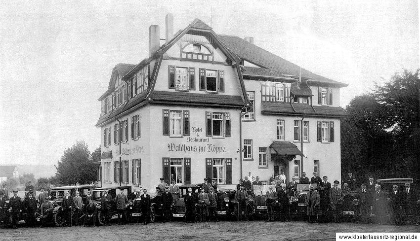 Foto aus dem Jahr 1926 - Treffen von Motorsportlern aus Thüringen. 