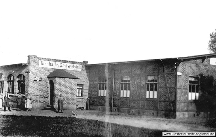 Turnhalle um 1910 - Gastwirt Johann Beyer