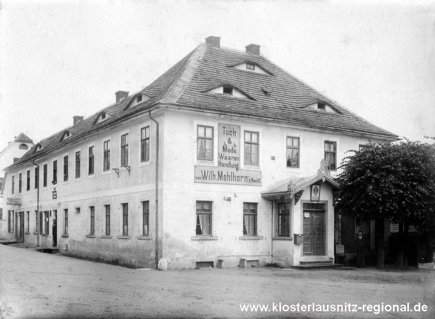 1880 - Erstes bekanntes Foto der Poststelle am Markt. 